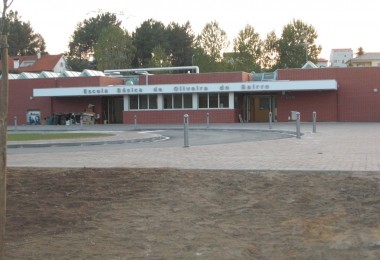 Oliveira do Bairro School